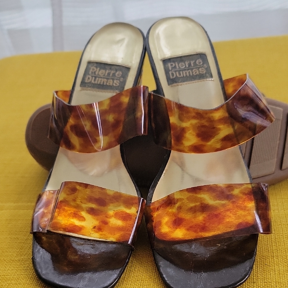 Pierre Dumas Women's Tortoiseshell Sandals